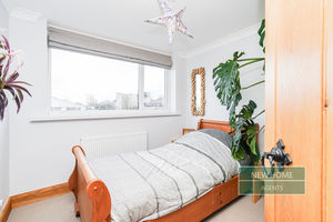 Photo 25- click for photo gallery